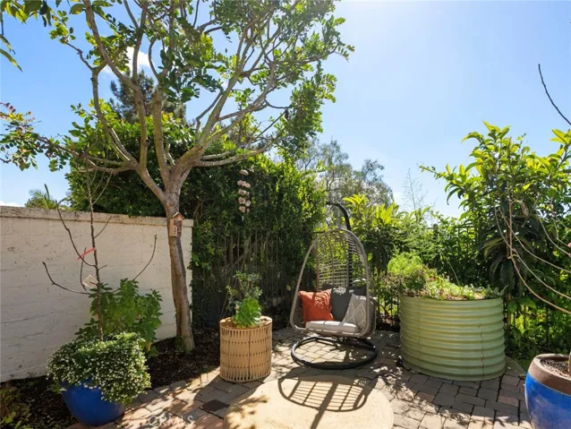 106 Via Sabinas, San Clemente, California 92673
