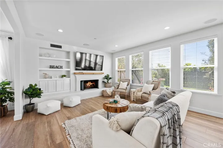 106 Via Sabinas, San Clemente, California 92673