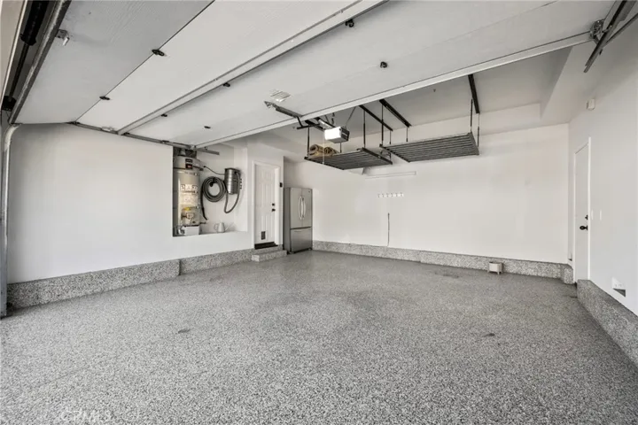 full size refrigerator and garage vacume included
