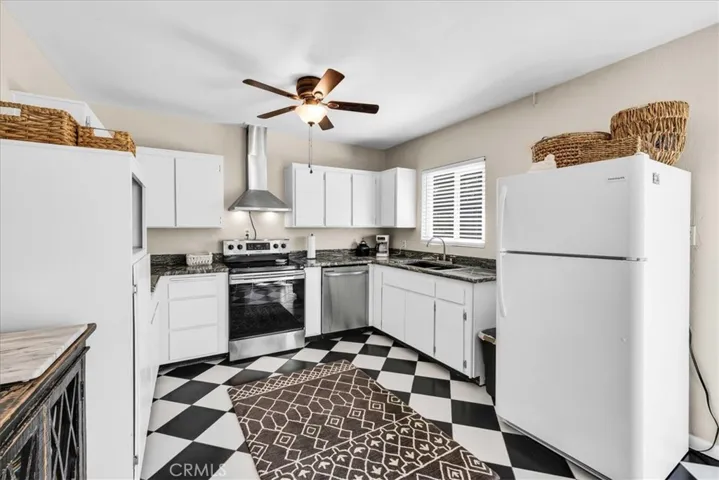 49165 Vista Drive, Morongo Valley, California 92256
