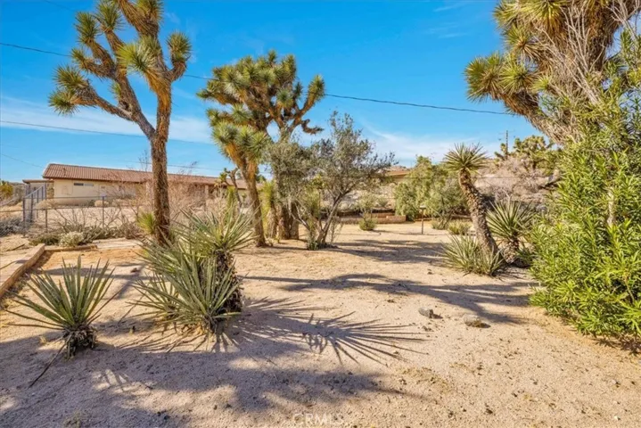 6364 Palo Alto Avenue, Yucca Valley, California 92284