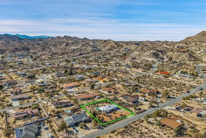 6364 Palo Alto Avenue, Yucca Valley, California 92284