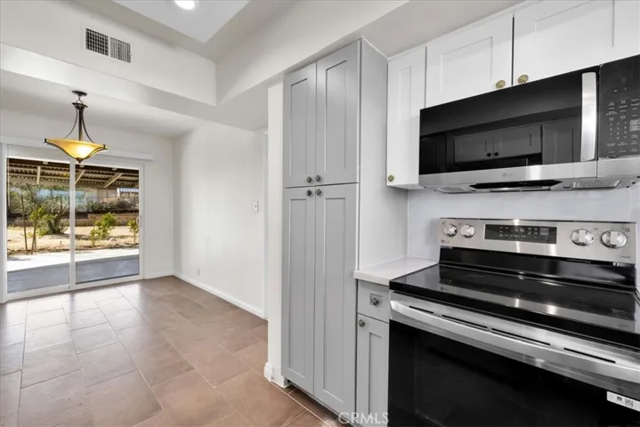 6364 Palo Alto Avenue, Yucca Valley, California 92284
