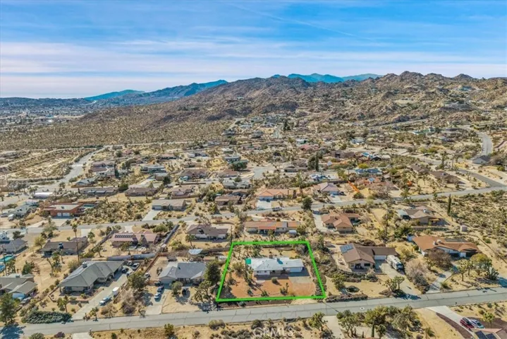 6364 Palo Alto Avenue, Yucca Valley, California 92284