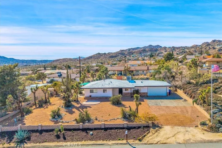 6364 Palo Alto Avenue, Yucca Valley, California 92284