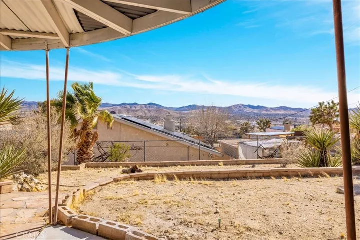 6364 Palo Alto Avenue, Yucca Valley, California 92284