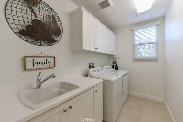 Laundry room with washer & dryer