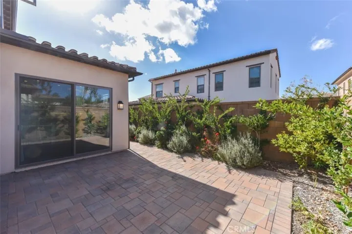 Spacious back yard