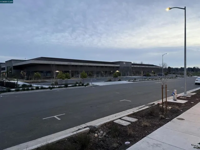 1244 Waldorf Ln, Rohnert Park, California 94928