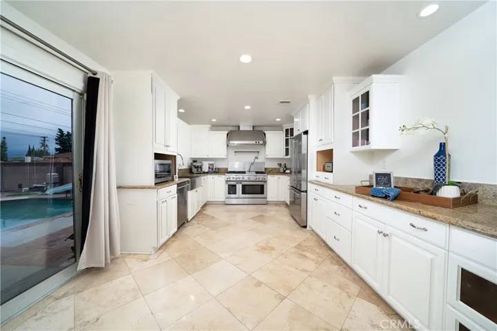 15615 Pintura Dr, Hacienda Heights, California 91745