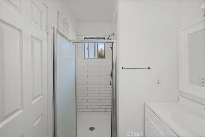 Primary en suite shower