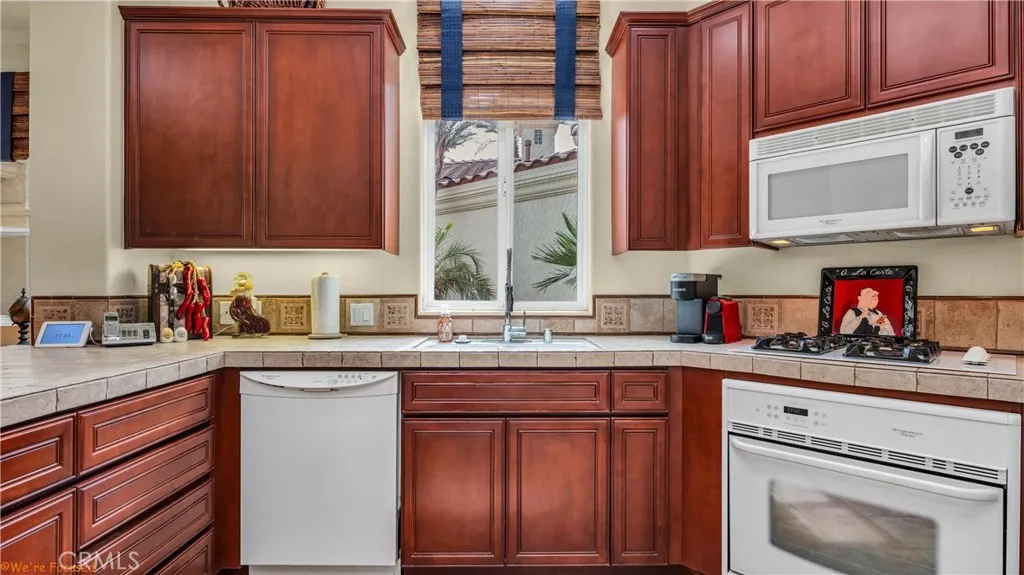 80943 Via Puerta Azul, La Quinta, California 92253 home-pic-12