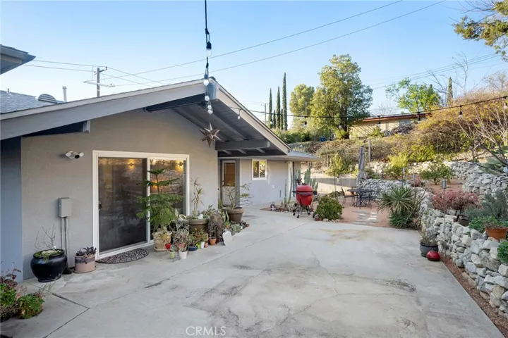 10344 Glory Avenue, Tujunga, California 91042