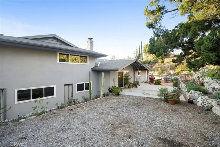 10344 Glory Avenue, Tujunga, California 91042