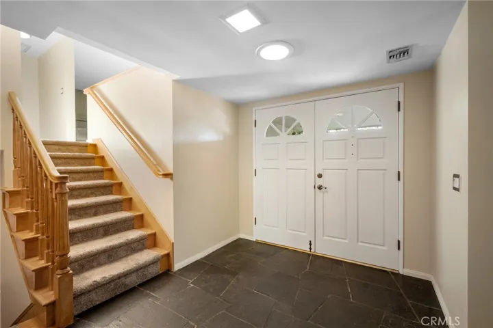 10344 Glory Avenue, Tujunga, California 91042