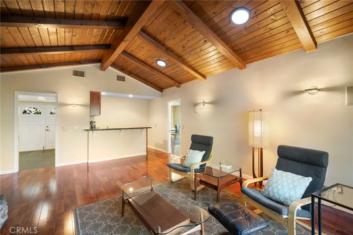 10344 Glory Avenue, Tujunga, California 91042