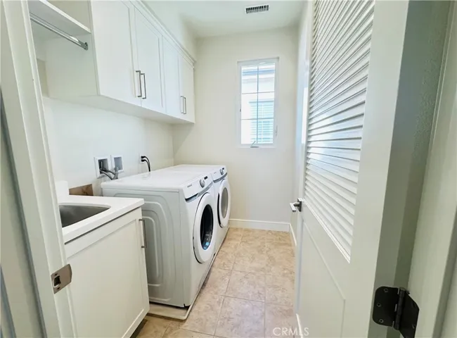 139 Lomita, Irvine, California 92618