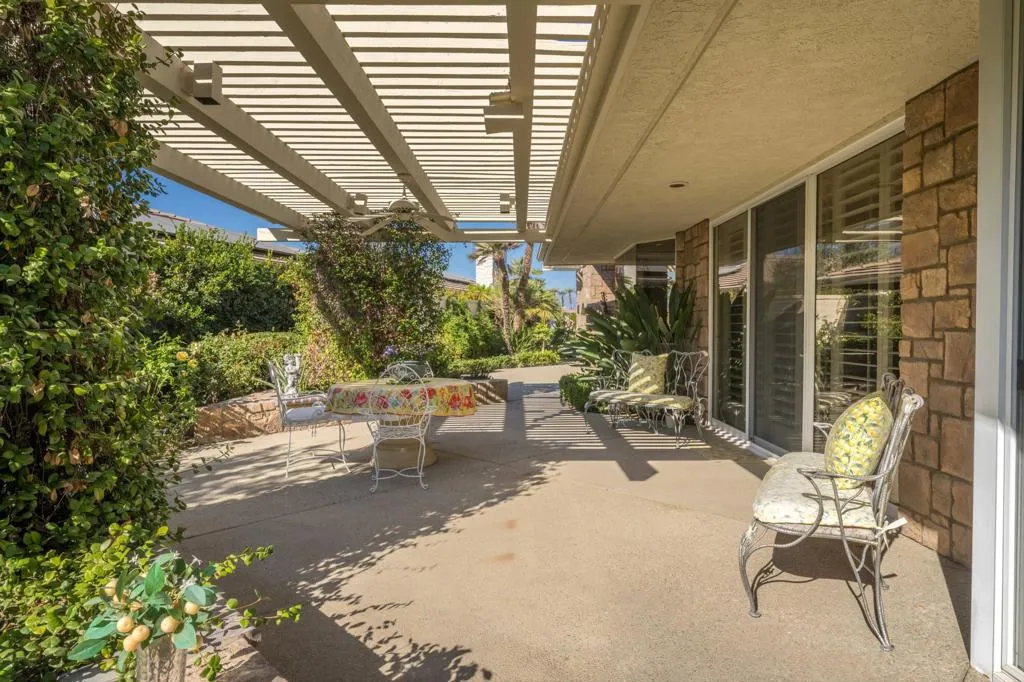 42 Fincher Way, Rancho Mirage, California 92270 home-pic-18