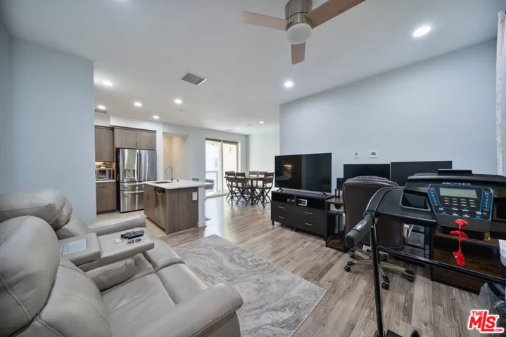 317 Mission Road, Montebello, California 90640