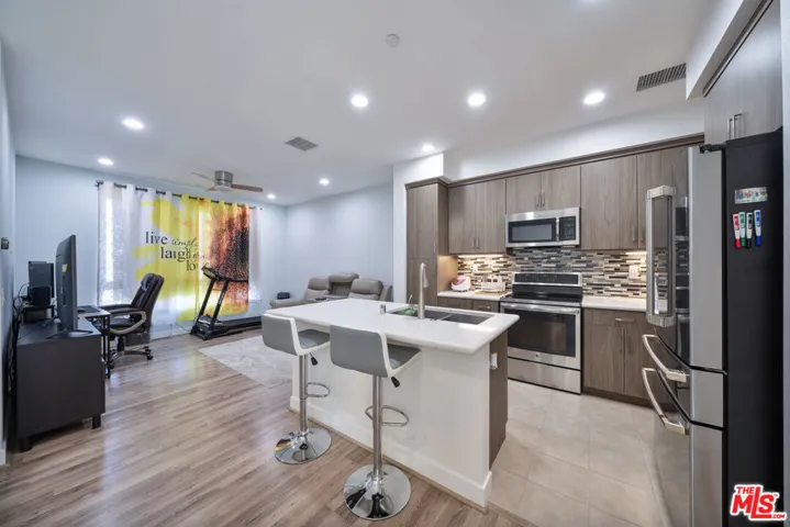 317 Mission Road, Montebello, California 90640