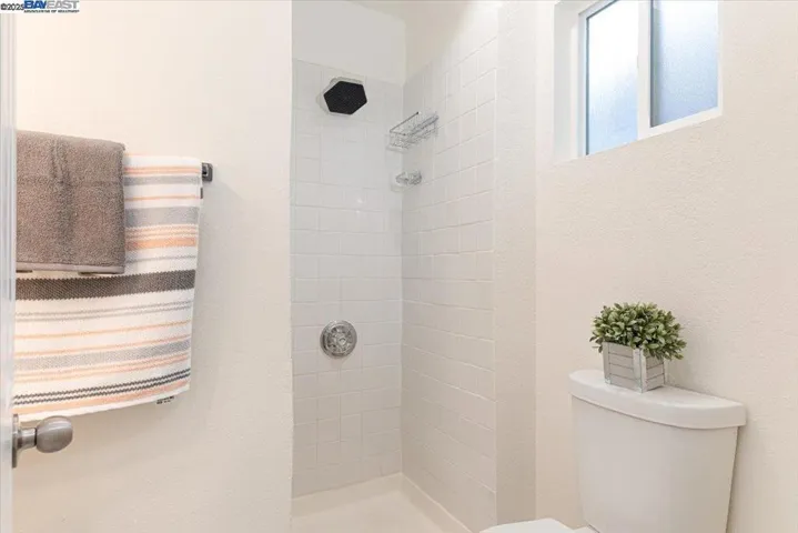 1752 Knox Street, Castro Valley, California 94546