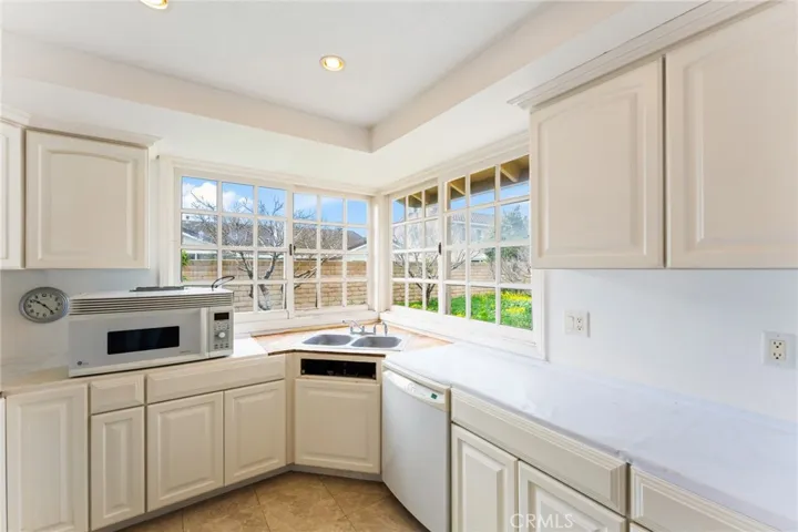 6852 Vista Del Sol Drive, Huntington Beach, California 92647