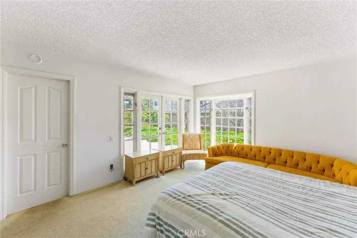 6852 Vista Del Sol Drive, Huntington Beach, California 92647