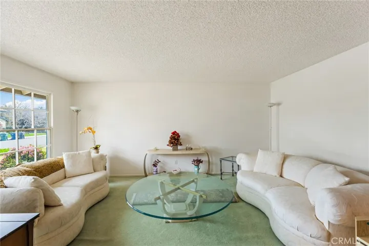 Spacious living room
