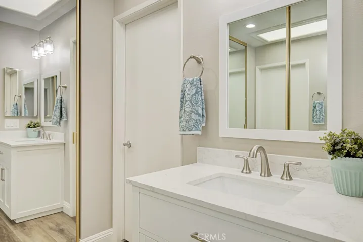 Right-side primary bathroom.