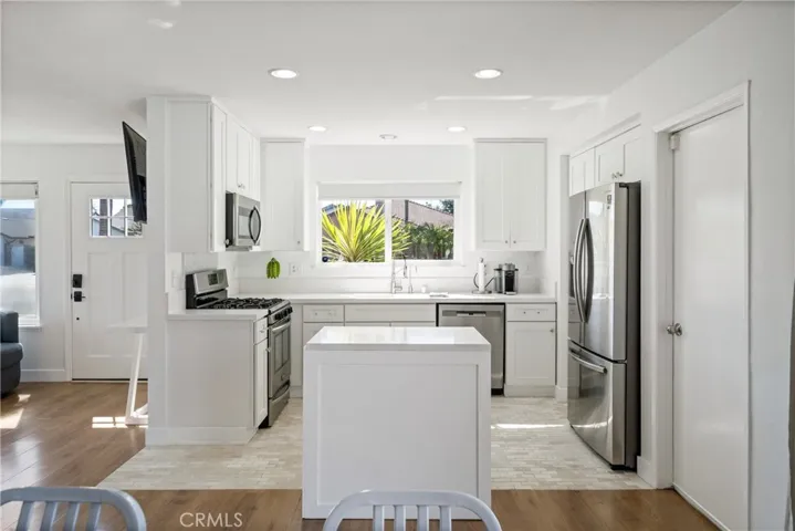 10041 Dana Drive, Huntington Beach, California 92646
