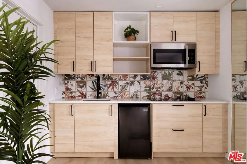 2913 Dell Avenue, Venice, California 90291 home-pic-23