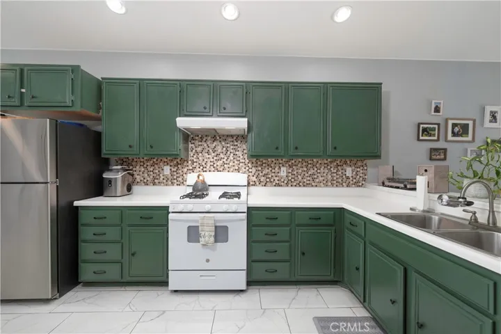 33411 Camino Piedra Rojo, Temecula, California 92592