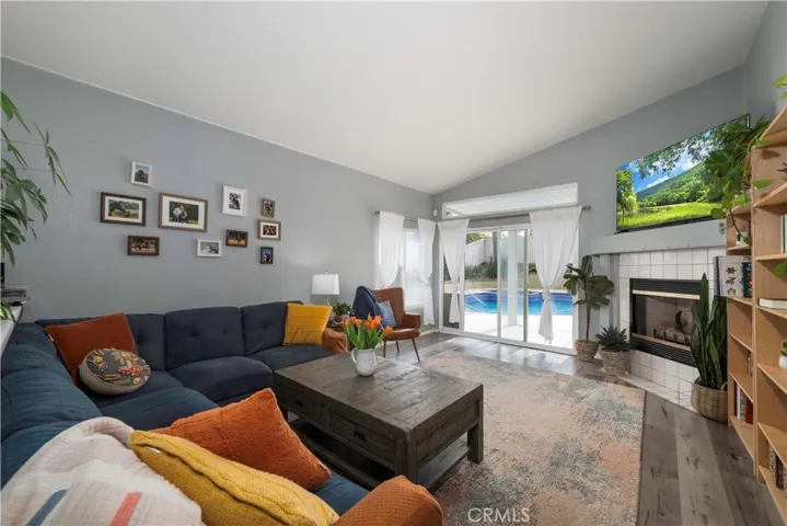 33411 Camino Piedra Rojo, Temecula, California 92592