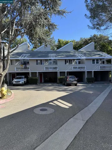 1185 E Foothill Blvd 17, San Luis Obispo, California 93405