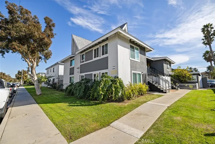 1033 Valencia Street, Costa Mesa, California 92626