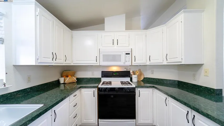 1225 Vienna Dr, Sunnyvale, California 94089
