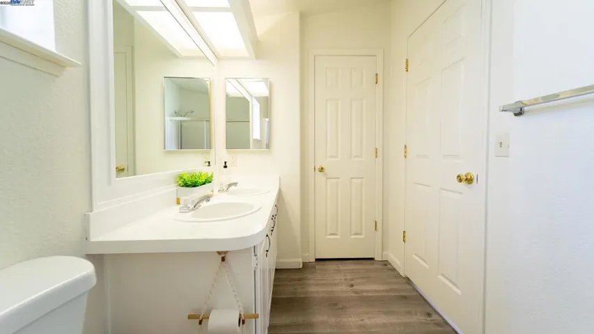 1225 Vienna Dr, Sunnyvale, California 94089
