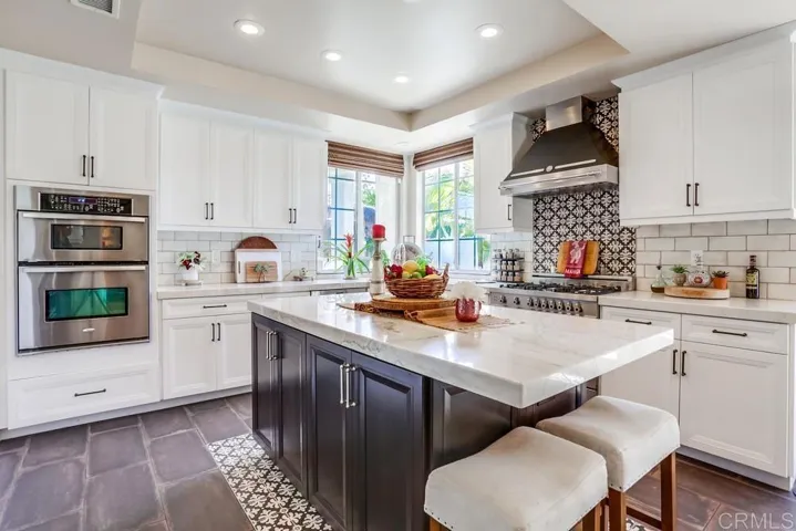 7704 Rocio Street, Carlsbad, California 92009