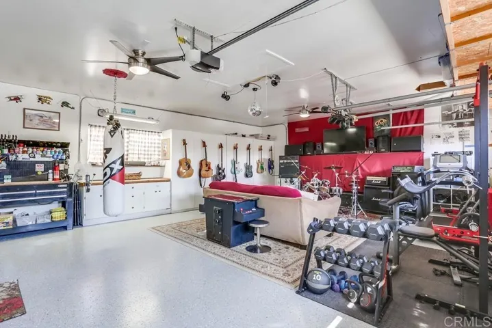 7704 Rocio Street, Carlsbad, California 92009