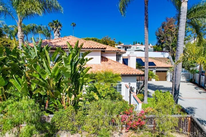7704 Rocio Street, Carlsbad, California 92009