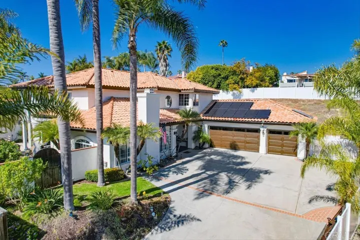 7704 Rocio Street, Carlsbad, California 92009