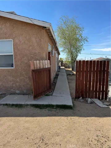 316 Maxine Avenue, Barstow, California 92311