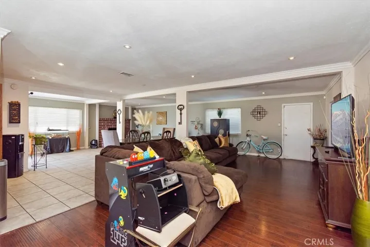 1805 N Orange Avenue, Ontario, California 91764