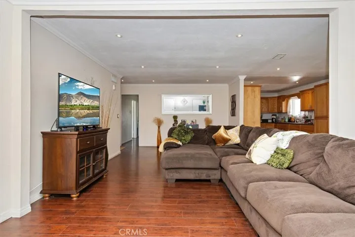 1805 N Orange Avenue, Ontario, California 91764