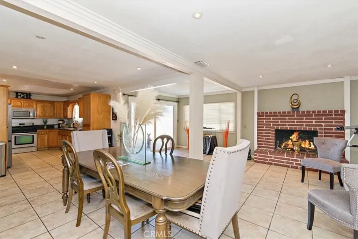 1805 N Orange Avenue, Ontario, California 91764