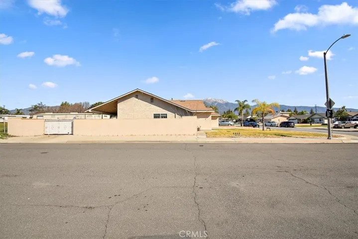 1805 N Orange Avenue, Ontario, California 91764