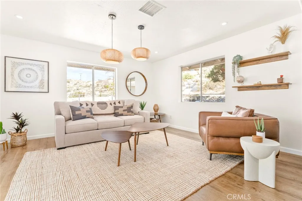 57508 Buena Suerte Road, Yucca Valley, California 92284 home-pic-32