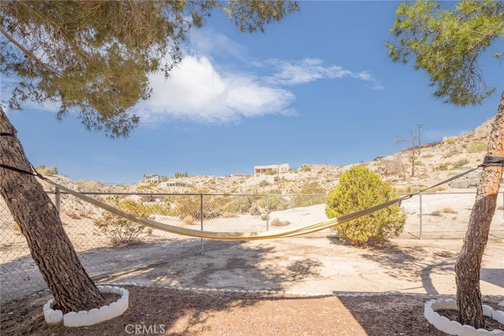 57508 Buena Suerte Road, Yucca Valley, California 92284 home-pic-55