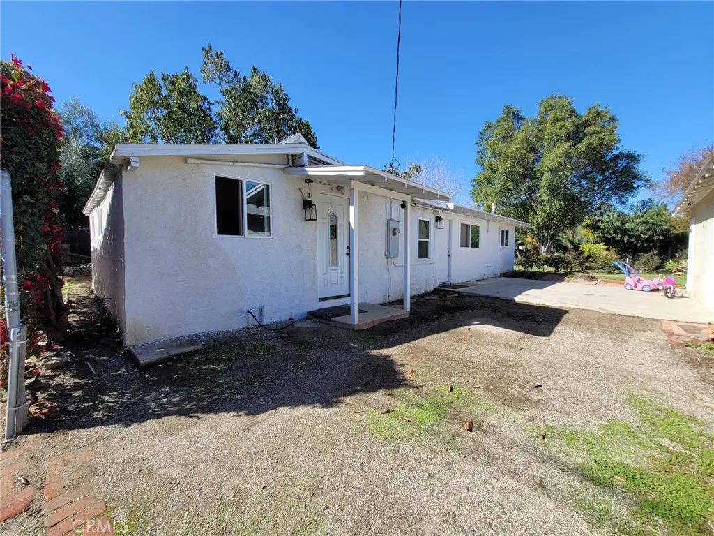 905 S Joy Street, Corona, California 92879 home-pic-7