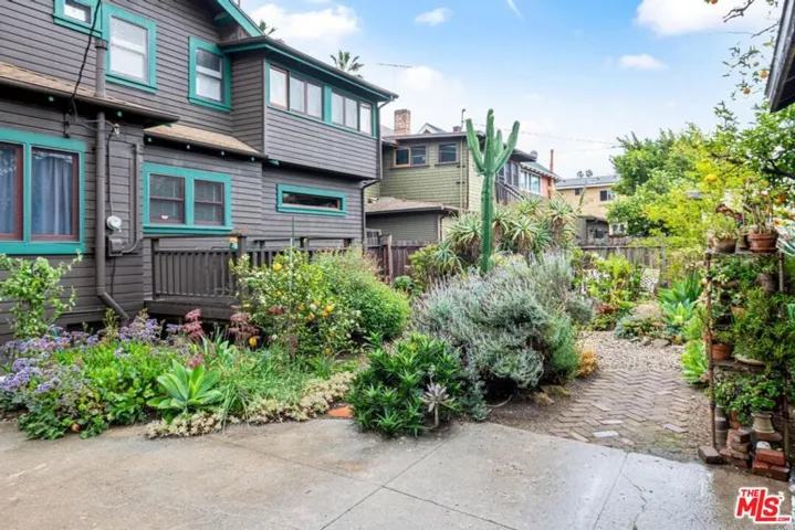1801 S Harvard Boulevard, Los Angeles, California 90006